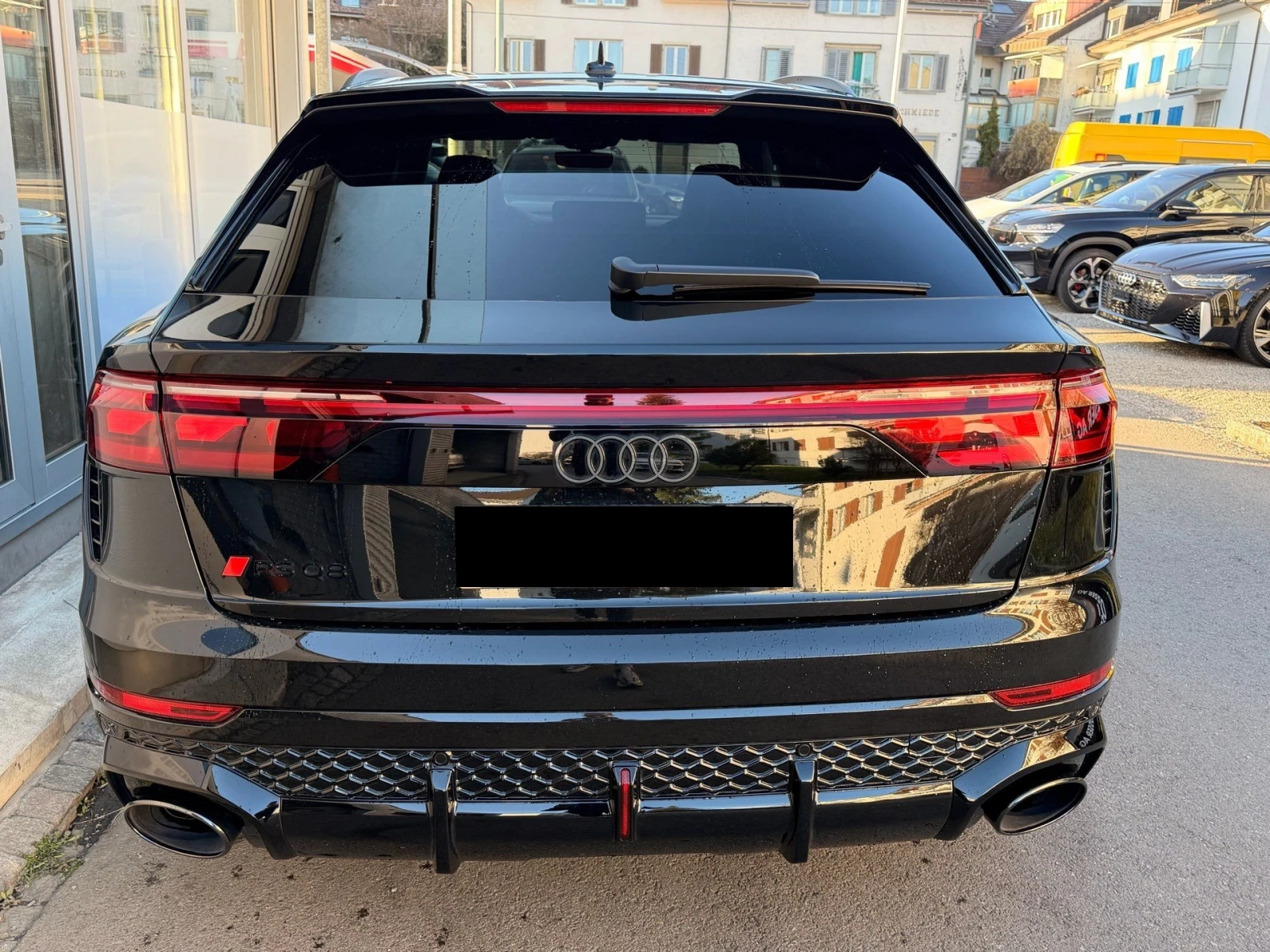 Audi RSQ8 Performance, снимка 5 - Автомобили и джипове - 53948967