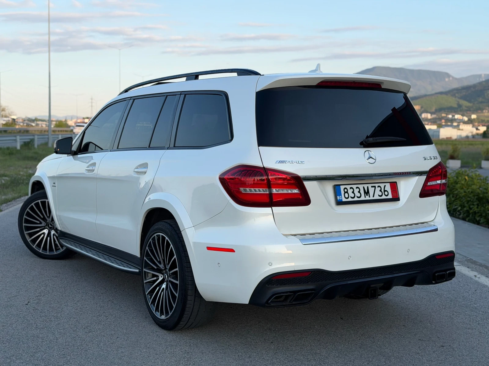 Mercedes-Benz GLS 63 AMG FULL !, снимка 2 - Автомобили и джипове - 54338677