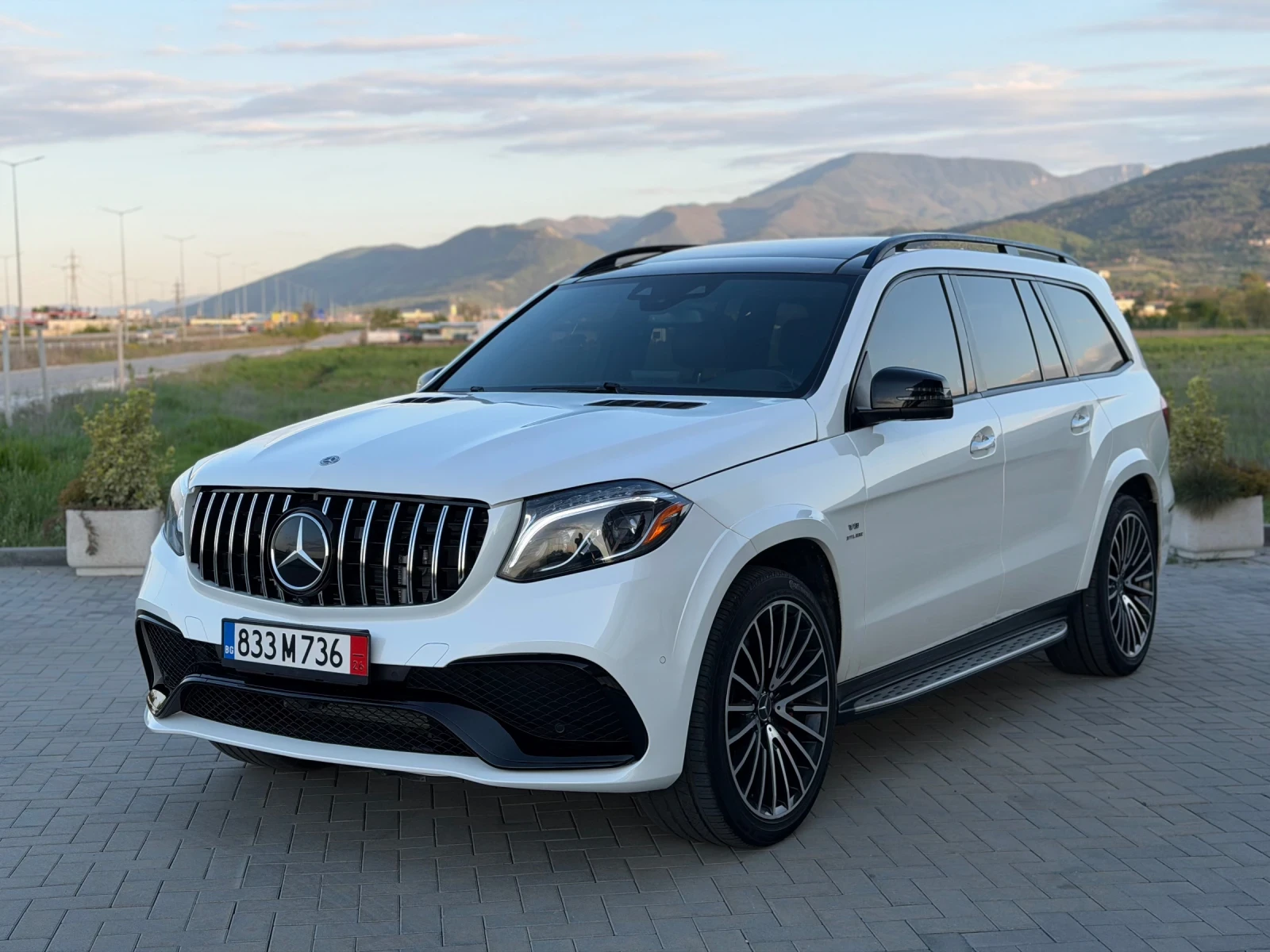 Mercedes-Benz GLS 63 AMG FULL !, снимка 8 - Автомобили и джипове - 54338677