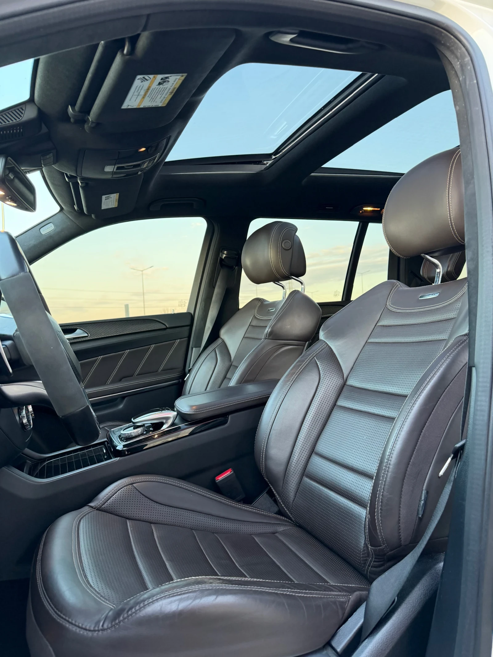 Mercedes-Benz GLS 63 AMG FULL !, снимка 12 - Автомобили и джипове - 54338677