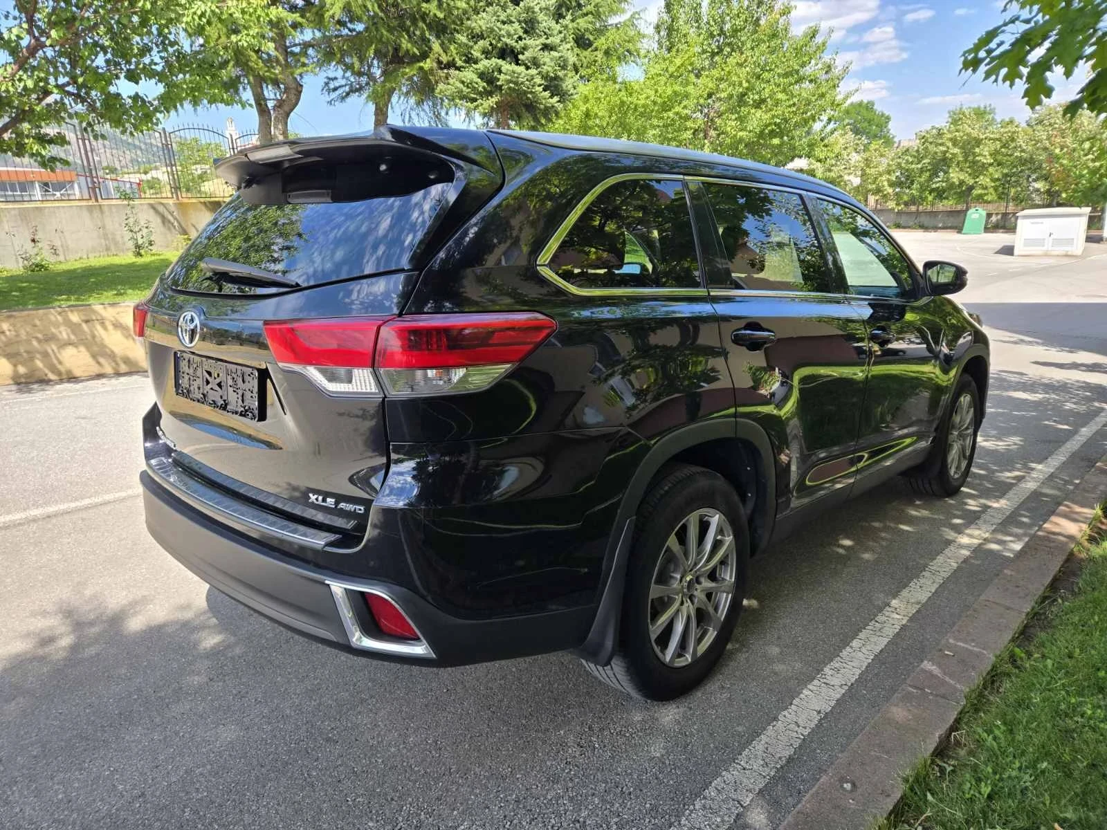 Toyota Highlander 7+ 1* ПОДГРЕВ* 4х4* KeyLess* ШИБЕДАХ* ТОП СЕМЕЕН А, снимка 3 - Автомобили и джипове - 55104743