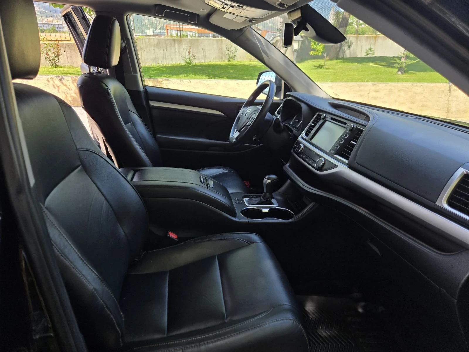 Toyota Highlander 7+ 1* ПОДГРЕВ* 4х4* KeyLess* ШИБЕДАХ* ТОП СЕМЕЕН А, снимка 13 - Автомобили и джипове - 55104743