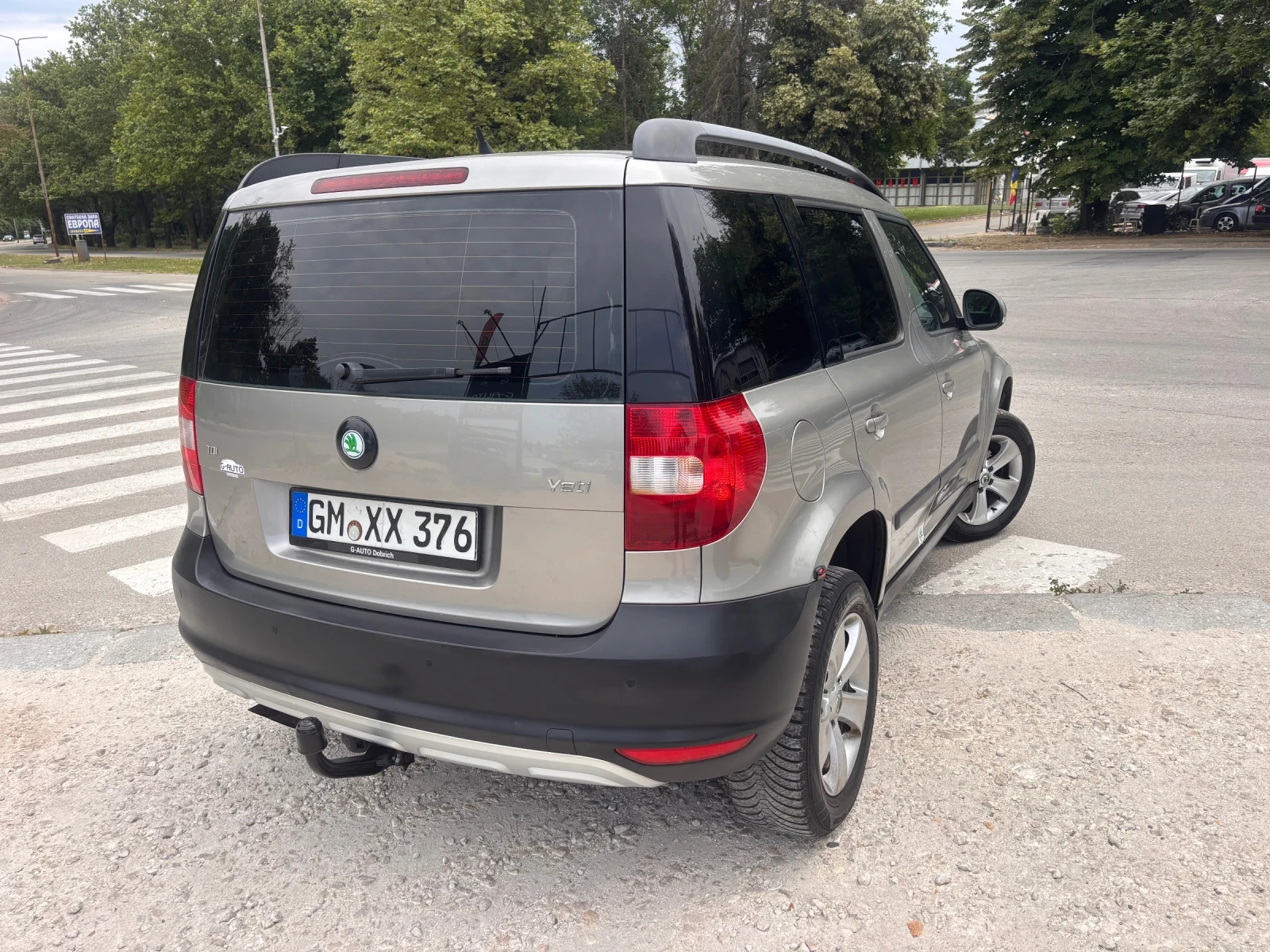 Skoda Yeti 2.0TDI 110kc., снимка 8 - Автомобили и джипове - 55134738