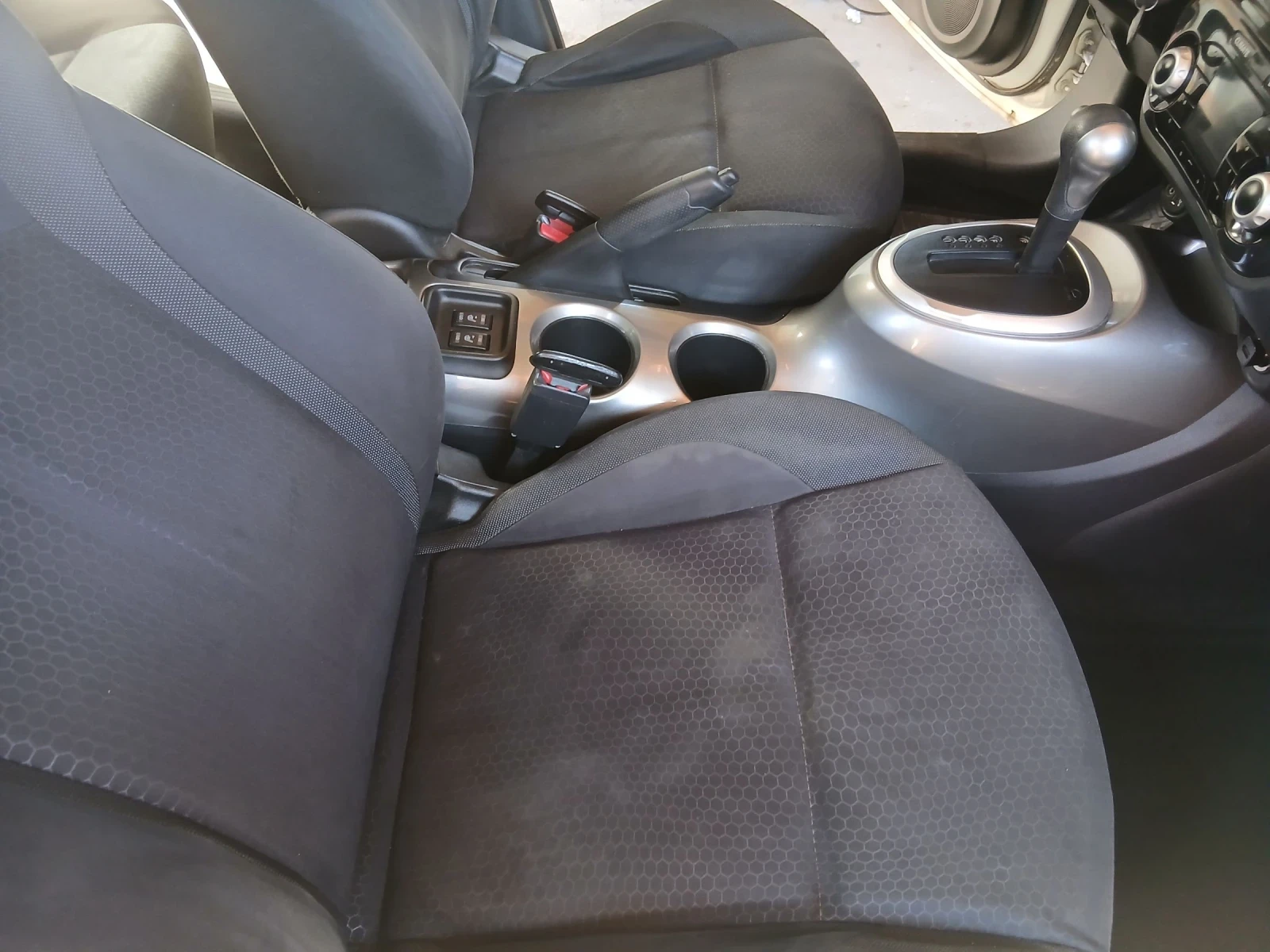 Nissan Juke, снимка 12 - Автомобили и джипове - 55423236