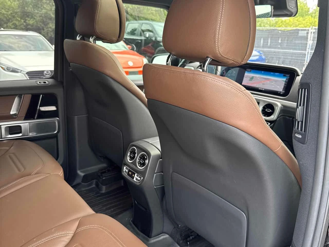 Mercedes-Benz G * 550 * CARFAX * ЦЕНА ДО БГ, снимка 13 - Автомобили и джипове - 55468222