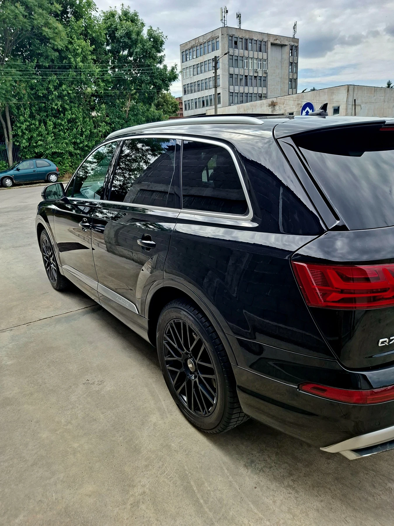 Audi Q7 3.0 t, снимка 5 - Автомобили и джипове - 55658255