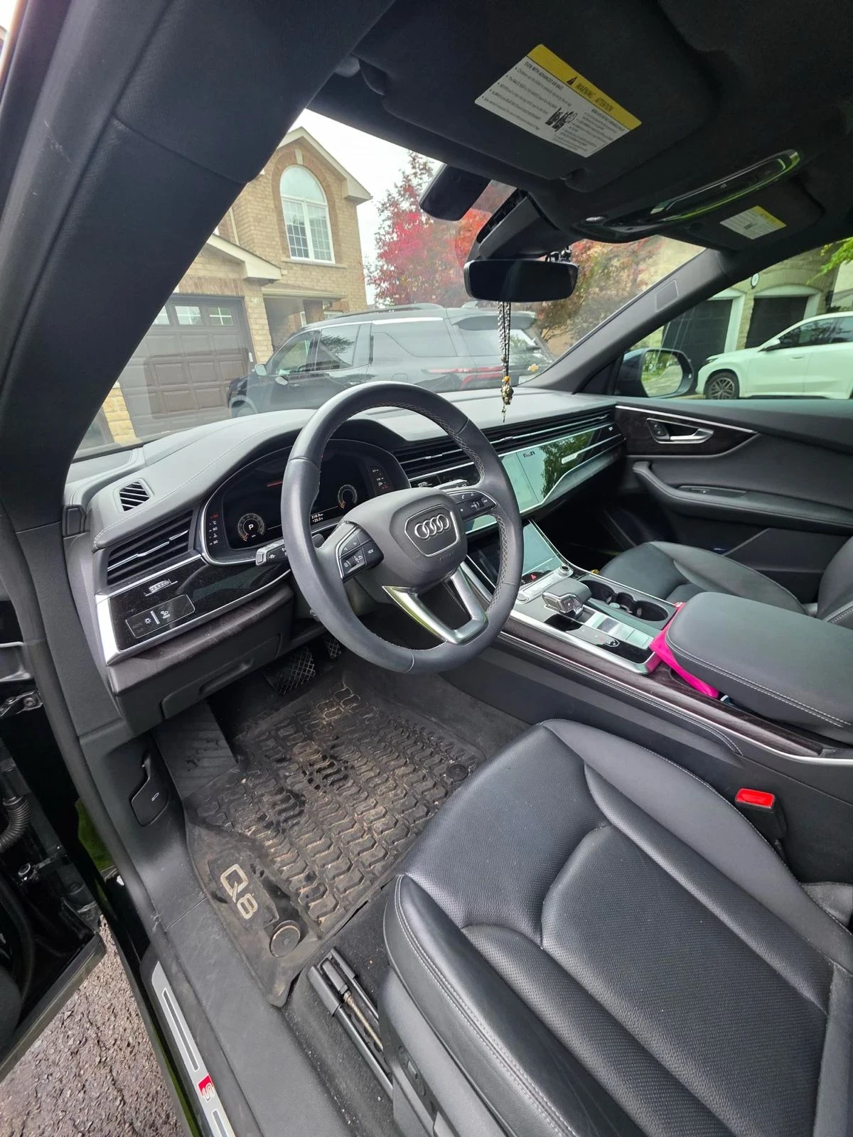 Audi Q8 Technik* 360* Pano* Bang* HUD* Soft Close Обдух* 2, снимка 7 - Автомобили и джипове - 55961990