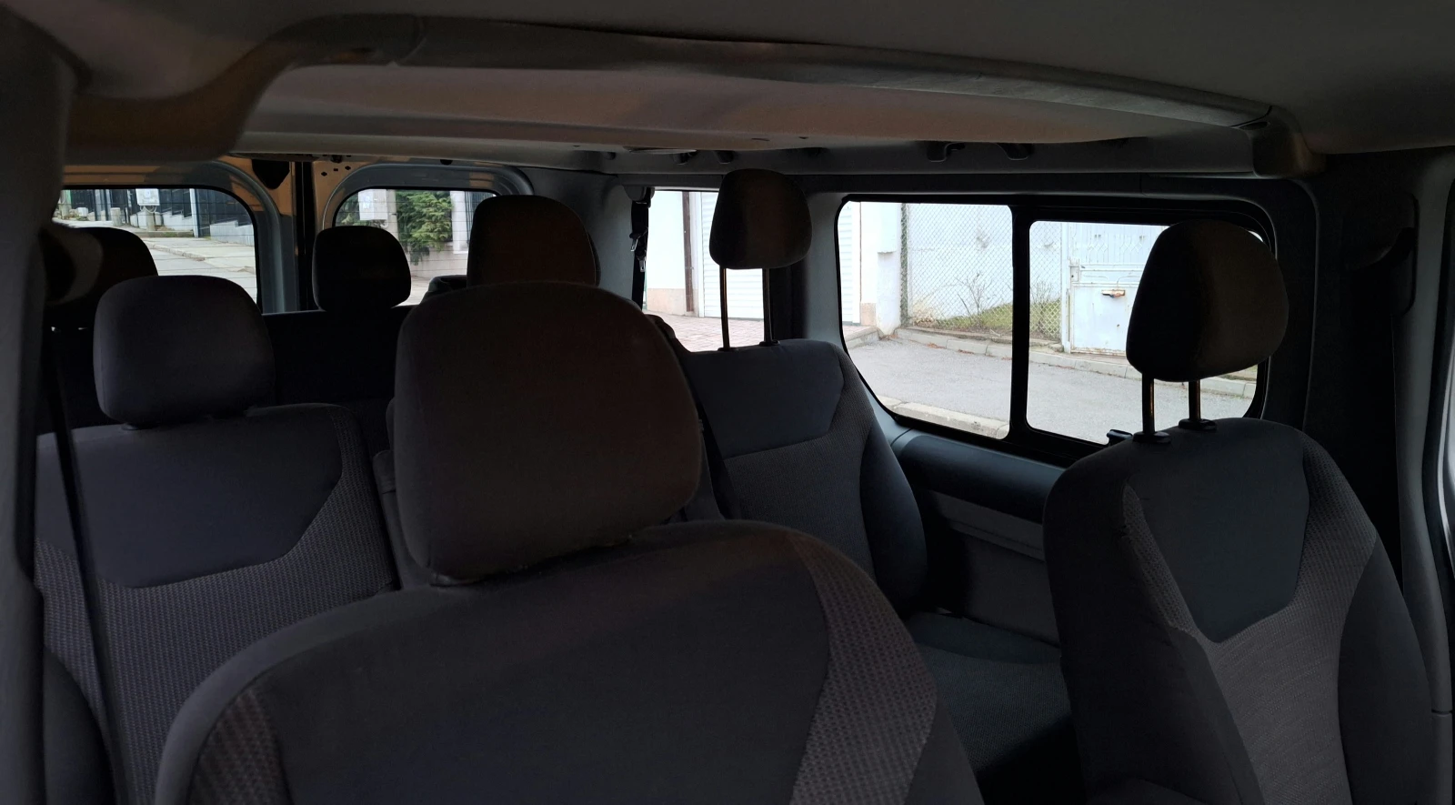 Opel Vivaro 2.0DTI 114кс 8места 6скорости Темпомат Климатик - изображение 7