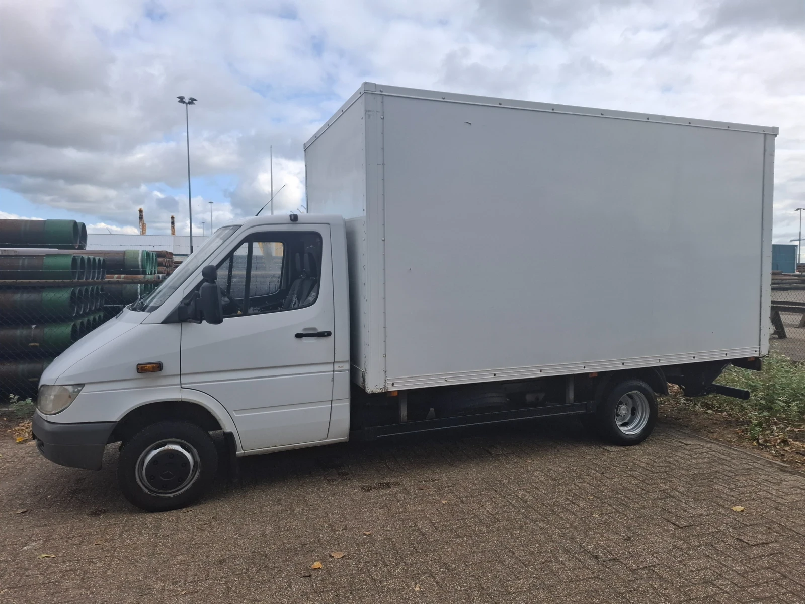Mercedes-Benz 413, снимка 3 - Бусове и автобуси - 55365369
