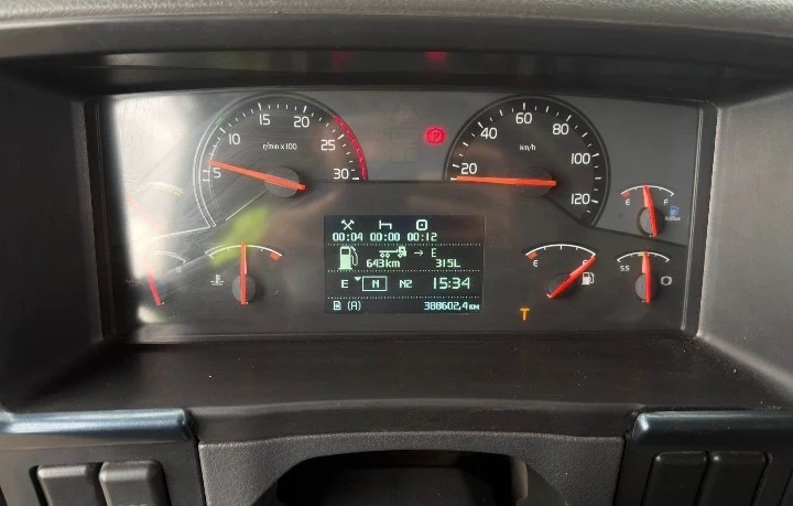 Volvo Fh, снимка 7 - Камиони - 55262930