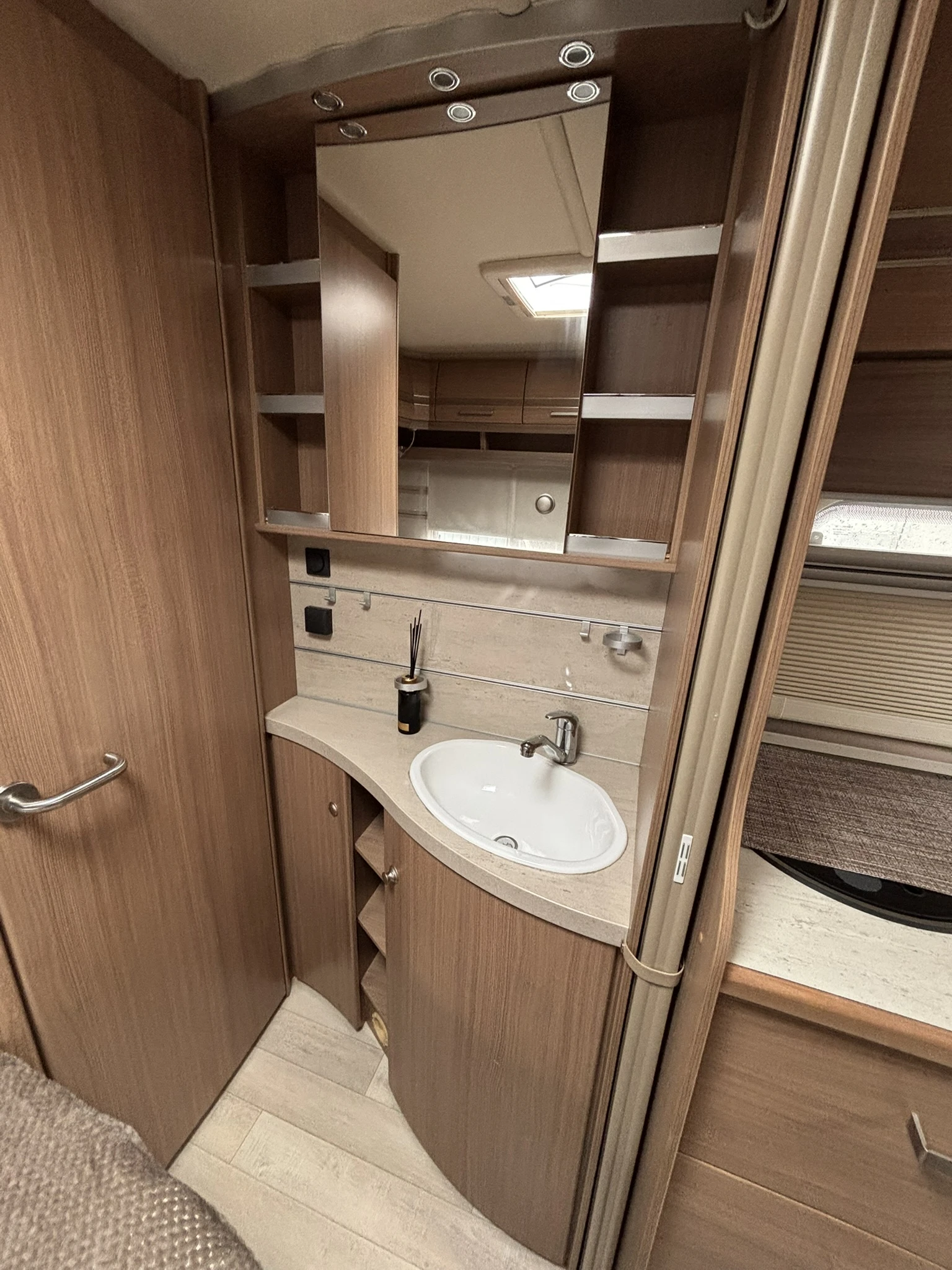 Каравана Fendt Bianco 495 - изображение 7