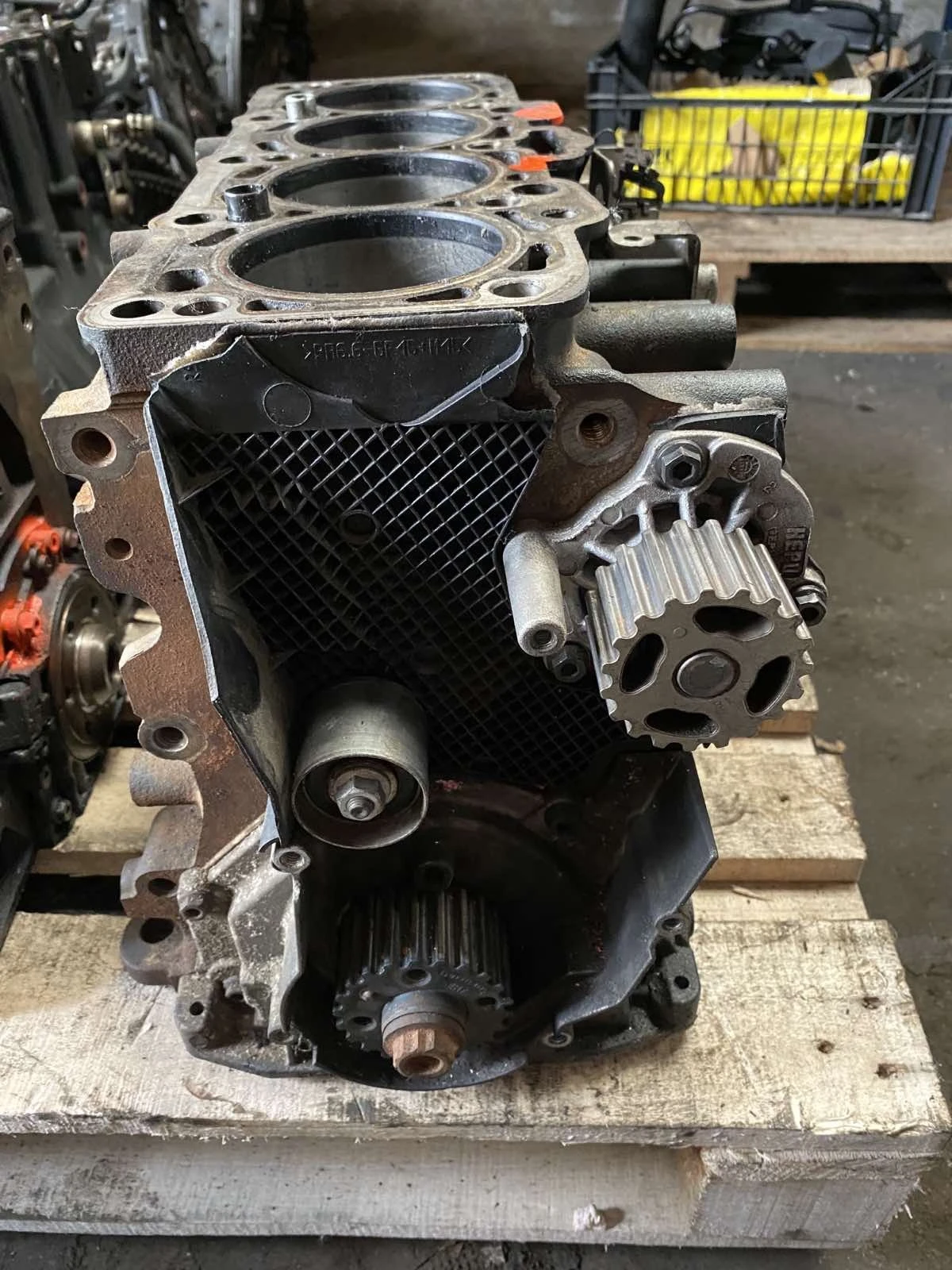    VW Passat Golf 5 - 2.0tdi 140cv BKP | Mobile.bg   3