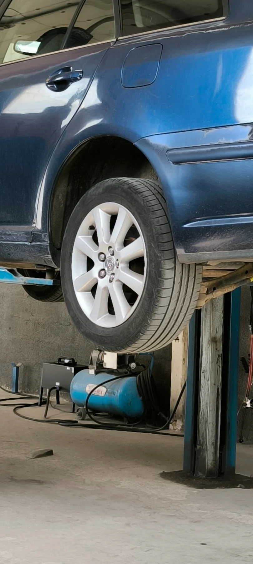 ���� � ������ 195/60R15 �� Toyota Avensis | Mobile.bg � ����������� 3