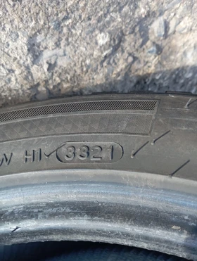 Гуми Зимни 225/45R17, снимка 3 - Гуми и джанти - 48122259