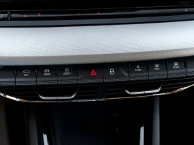 Skoda Octavia 2.0 TDI/DSG/MATRIX/DISTRONIC/LANE ASSIST, снимка 13
