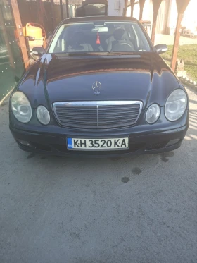 Mercedes-Benz E 200, снимка 1