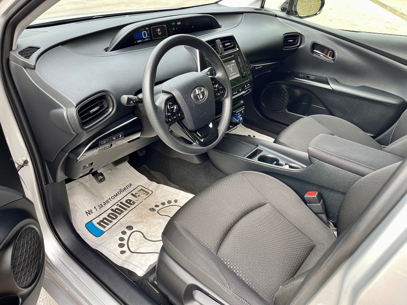 Toyota Prius 1.8*Hybrid*4x4-AWDe*Euro6*, снимка 7 - Автомобили и джипове - 39025565