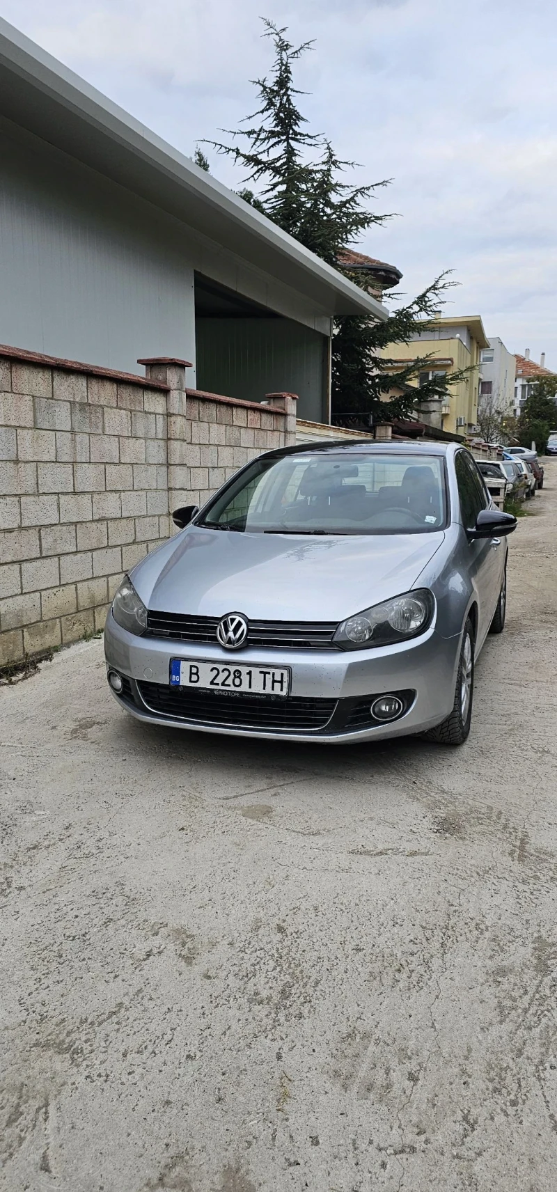 VW Golf 1.6 TDI 105, снимка 1 - Автомобили и джипове - 47782409