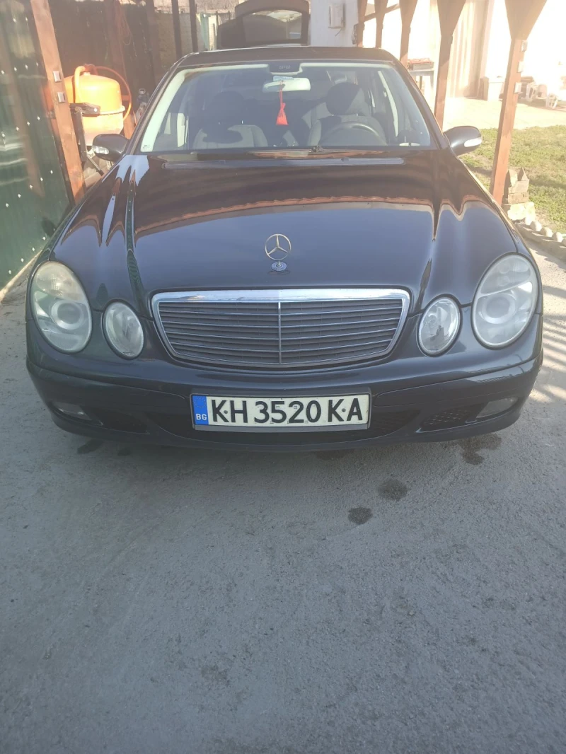 Mercedes-Benz E 200, снимка 1 - Автомобили и джипове - 49052719