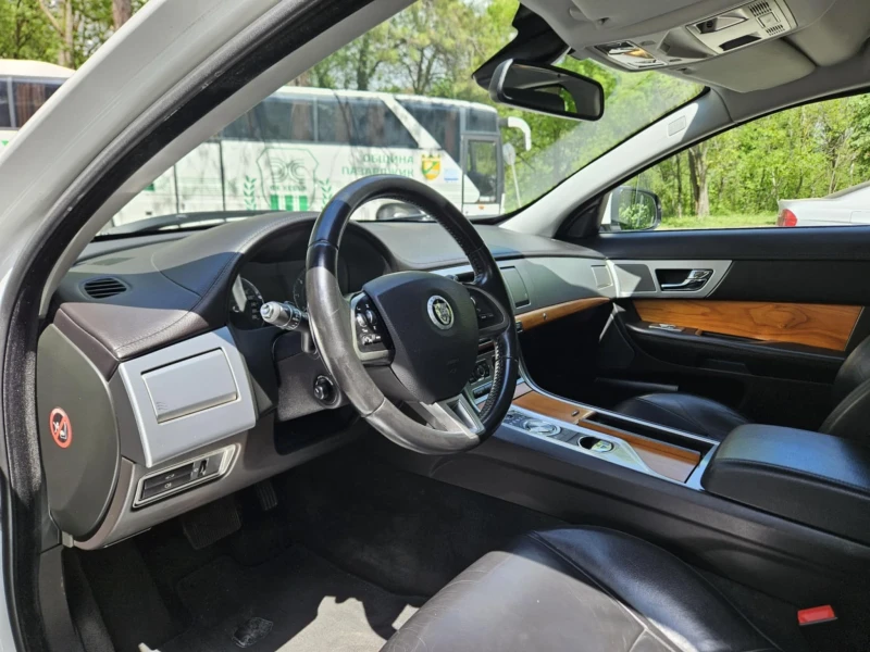 Jaguar Xf XF 2.2, снимка 4 - Автомобили и джипове - 49079629