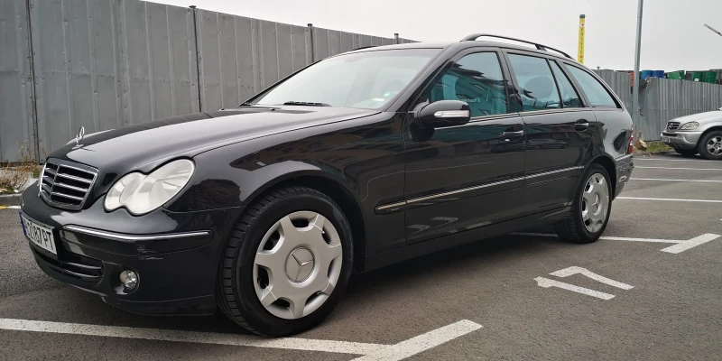 Mercedes-Benz C 220, снимка 2 - Автомобили и джипове - 52438047