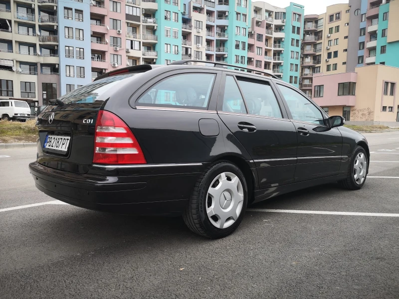 Mercedes-Benz C 220, снимка 6 - Автомобили и джипове - 52438047
