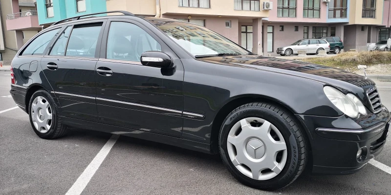 Mercedes-Benz C 220, снимка 3 - Автомобили и джипове - 52438047