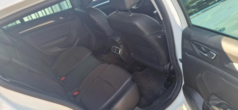 Renault Megane 1.3 l, снимка 8 - Автомобили и джипове - 51752884