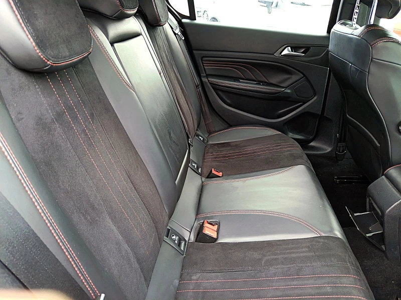 Peugeot 308 GT-LINE, снимка 12 - Автомобили и джипове - 50535547