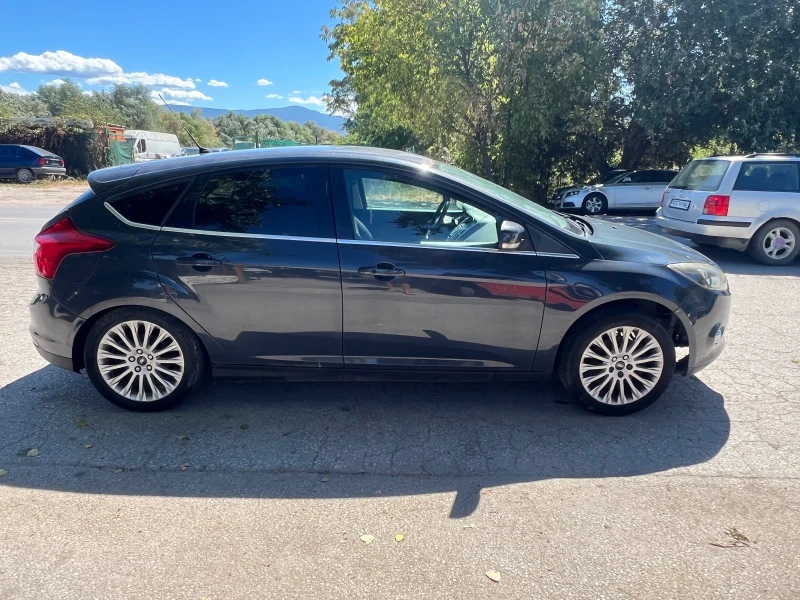 Ford Focus 1.6i Turbo, снимка 3 - Автомобили и джипове - 51720300
