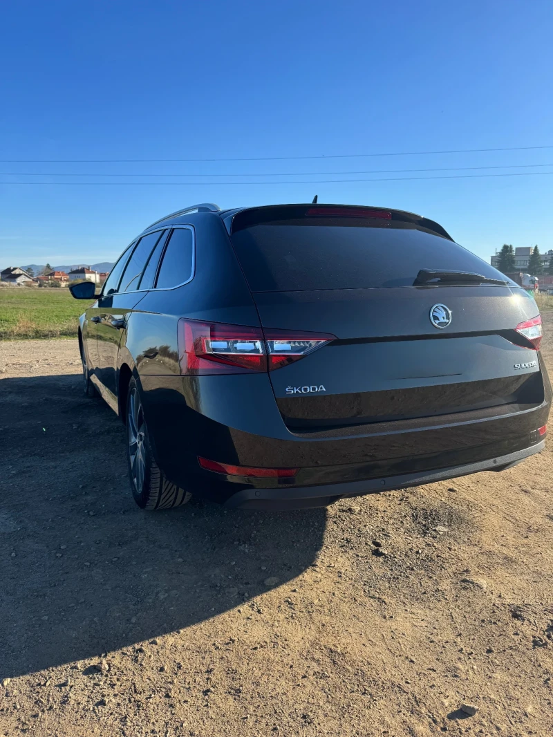 Skoda Superb, снимка 4 - Автомобили и джипове - 52263906