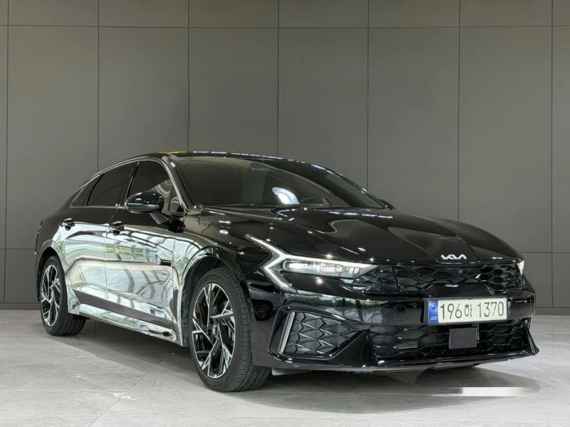 Kia K5 2.0 Signature * НАЙ-ДОБРА ЦЕНА В БЪЛГАРИЯ* , снимка 2 - Автомобили и джипове - 52360782