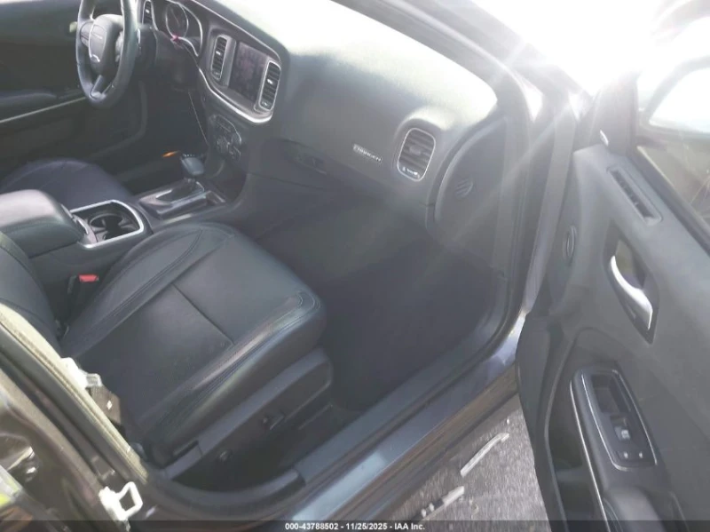 Dodge Charger R/T SCAT PACK, снимка 7 - Автомобили и джипове - 52704149