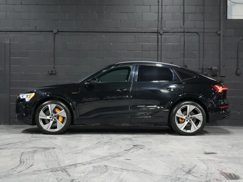 Audi E-Tron * Technik* Quattro* Sportback* Автокредит(Цена до , снимка 3 - Автомобили и джипове - 53102700