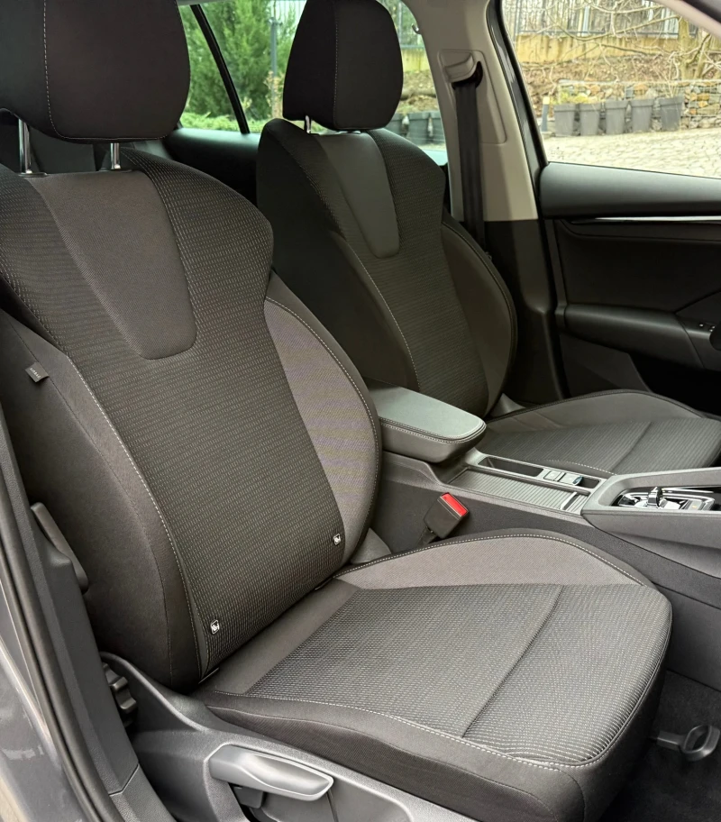 Skoda Octavia  2.0TDI 150kc DSG 2022 Digital_Cockpit, снимка 10 - Автомобили и джипове - 53363412