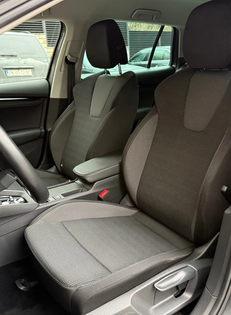 Skoda Octavia  2.0TDI 150kc DSG 2022 Digital_Cockpit, снимка 9 - Автомобили и джипове - 53363412