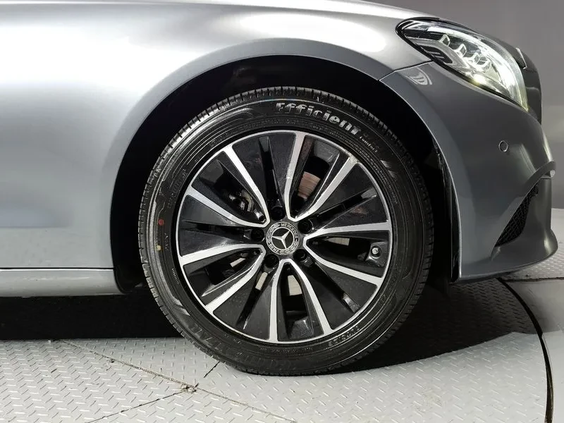 Mercedes-Benz C 200, снимка 5 - Автомобили и джипове - 55007283