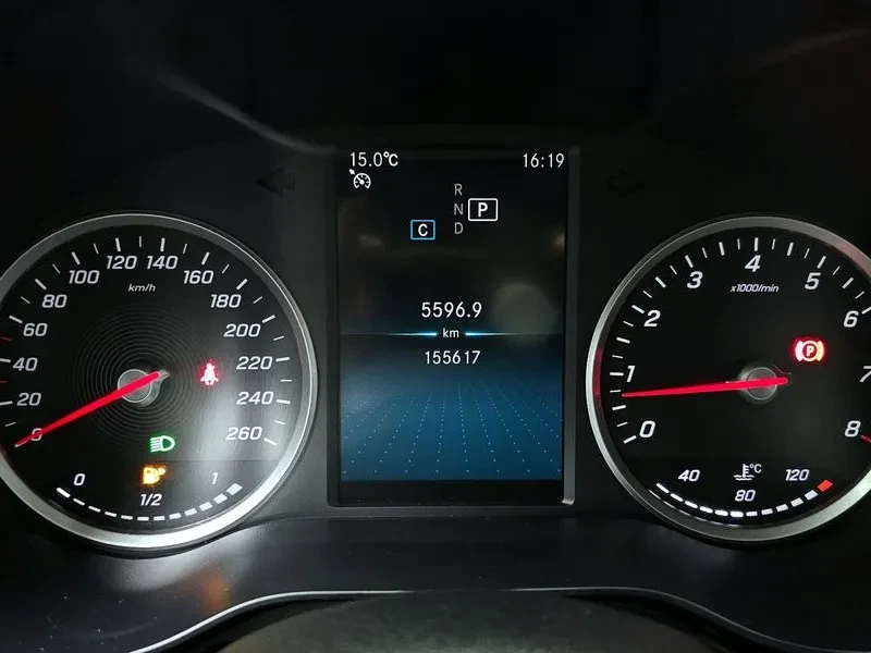 Mercedes-Benz C 200, снимка 8 - Автомобили и джипове - 55007283