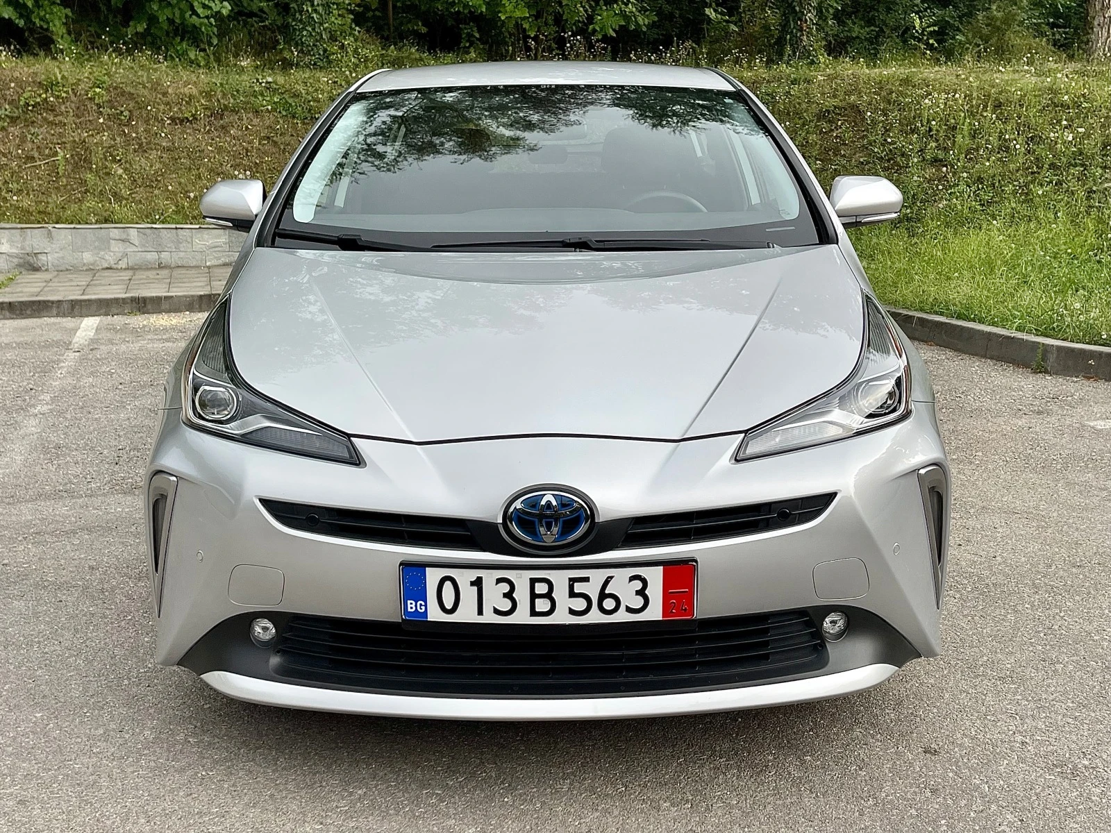 Toyota Prius 1.8* Hybrid* 4x4-AWDe* Euro6*  - изображение 6