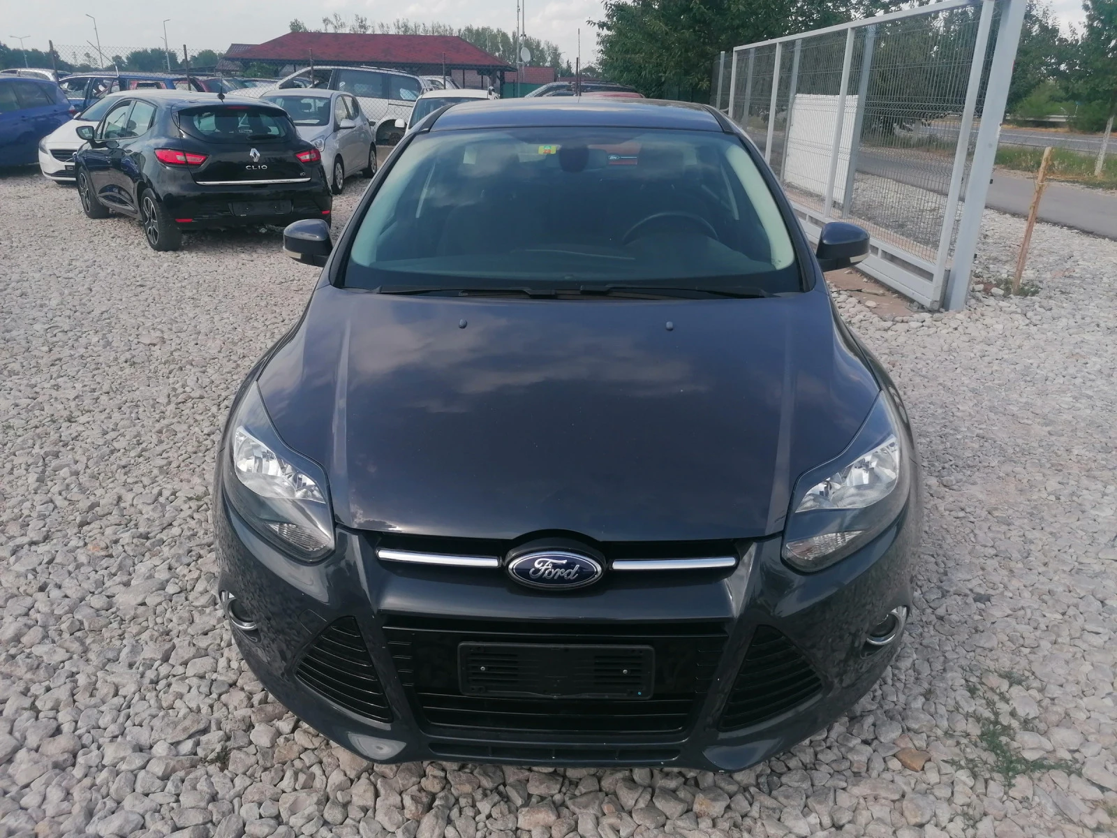 Ford Focus - [1] 