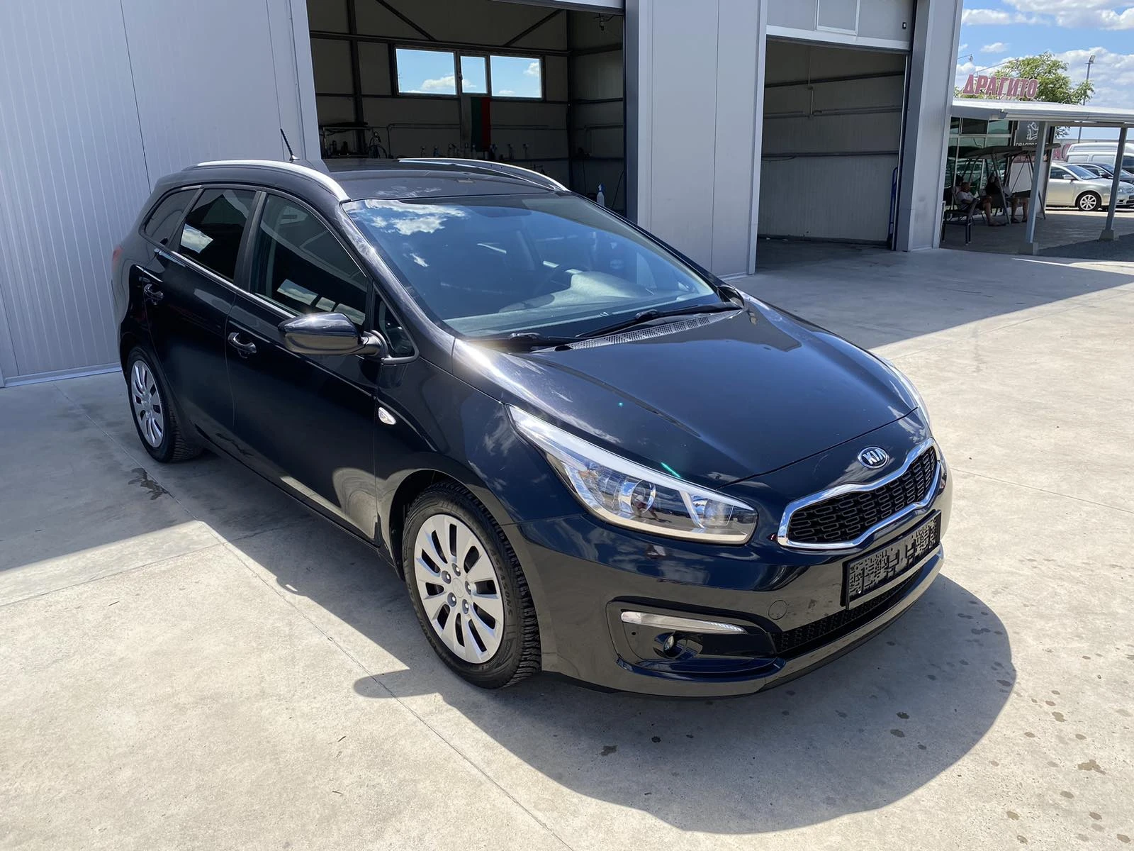 Kia Ceed 1.6 CRDI 110ps 116хл.км. 6 скорости Партроник - изображение 7