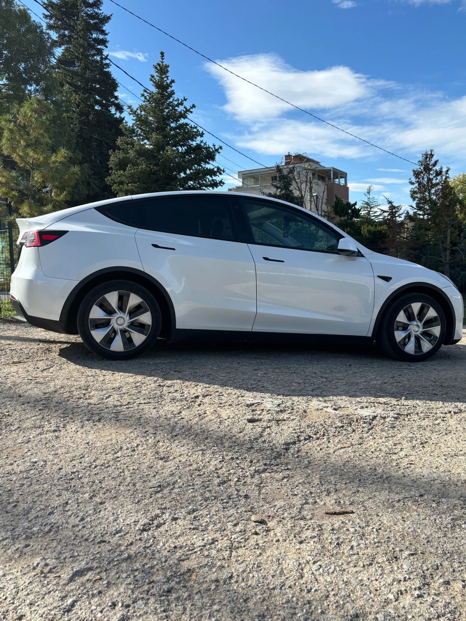 Tesla Model Y LR DM - изображение 3