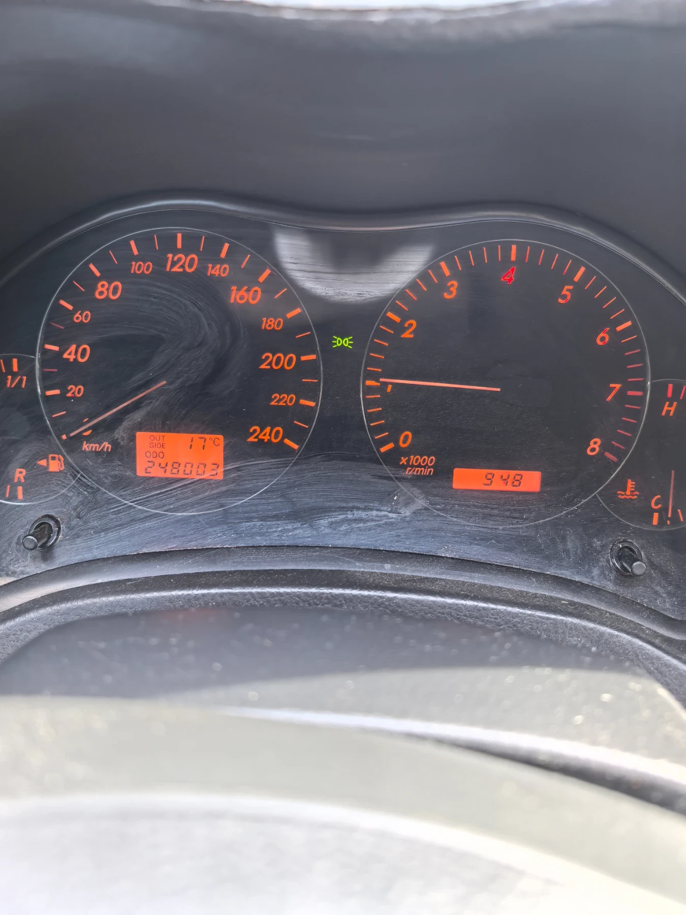 Toyota Avensis 1.8i 129к.с - изображение 10