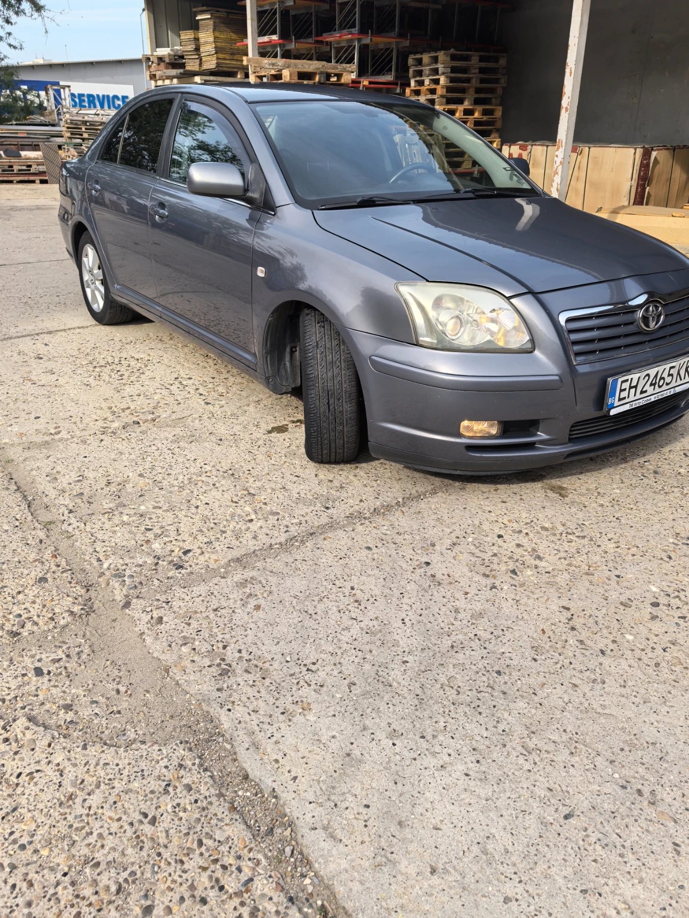 Toyota Avensis 1.8i 129к.с - изображение 2