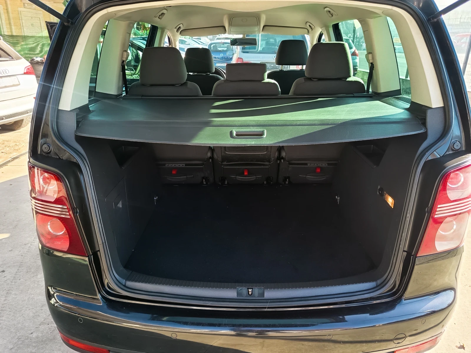 VW Touran 1.6i | Mobile.bg   12