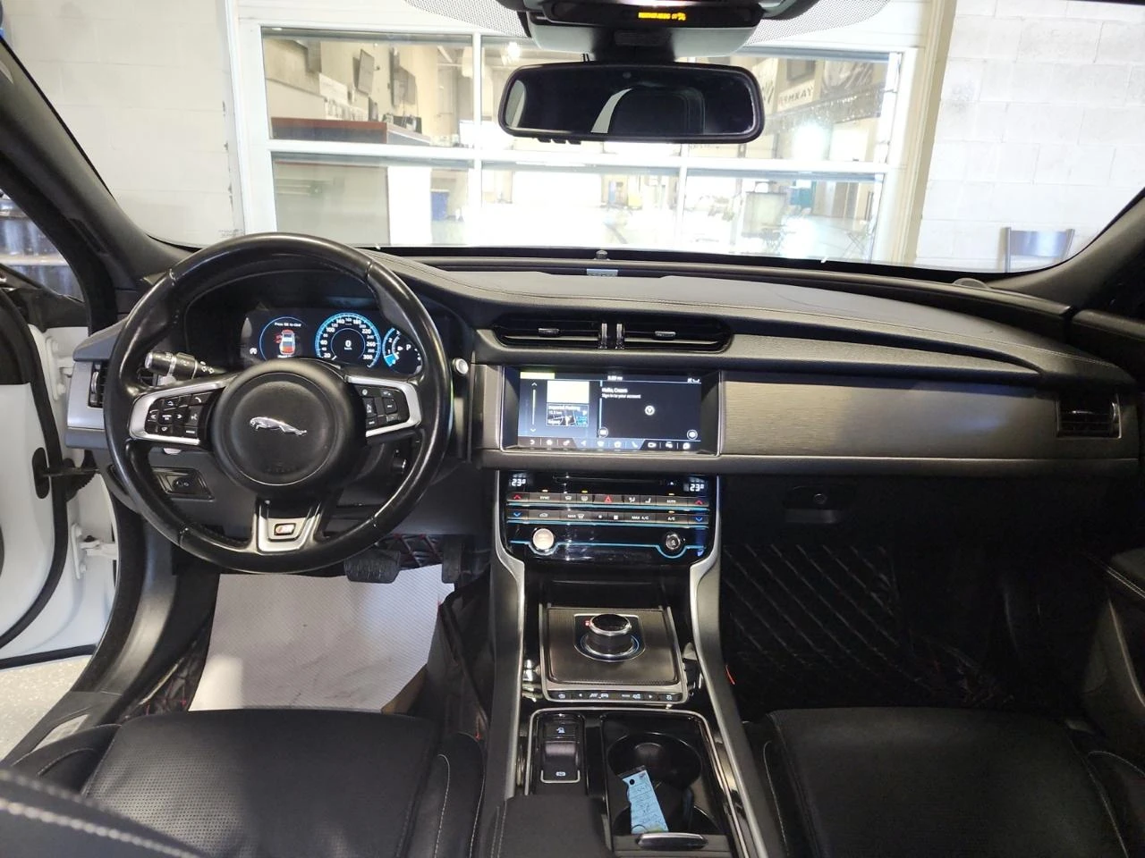 Jaguar Xf S 3.0* Обдух* Подгрев* AWD - изображение 9