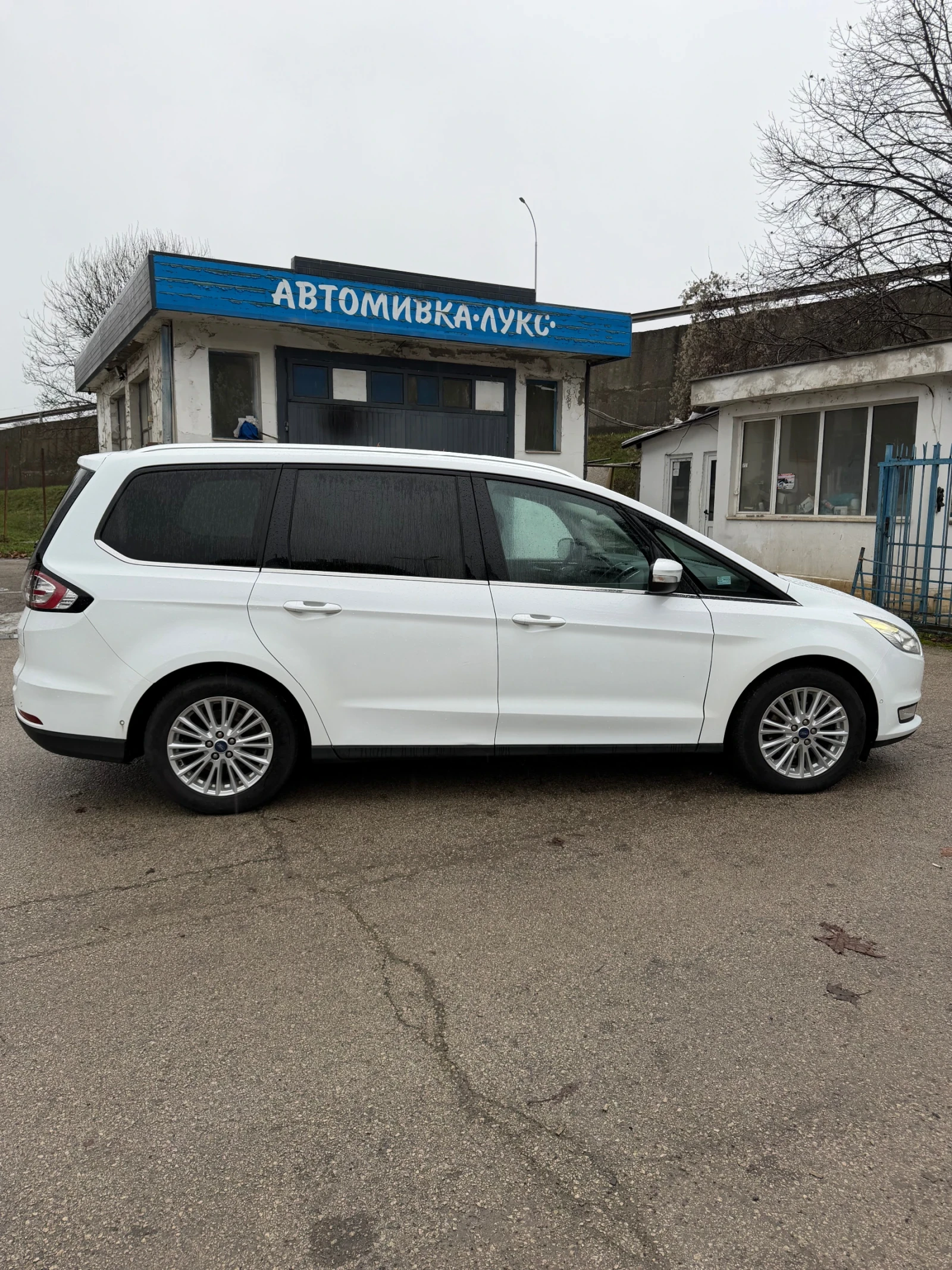 Ford Galaxy 2.0d navi 150кс - изображение 5