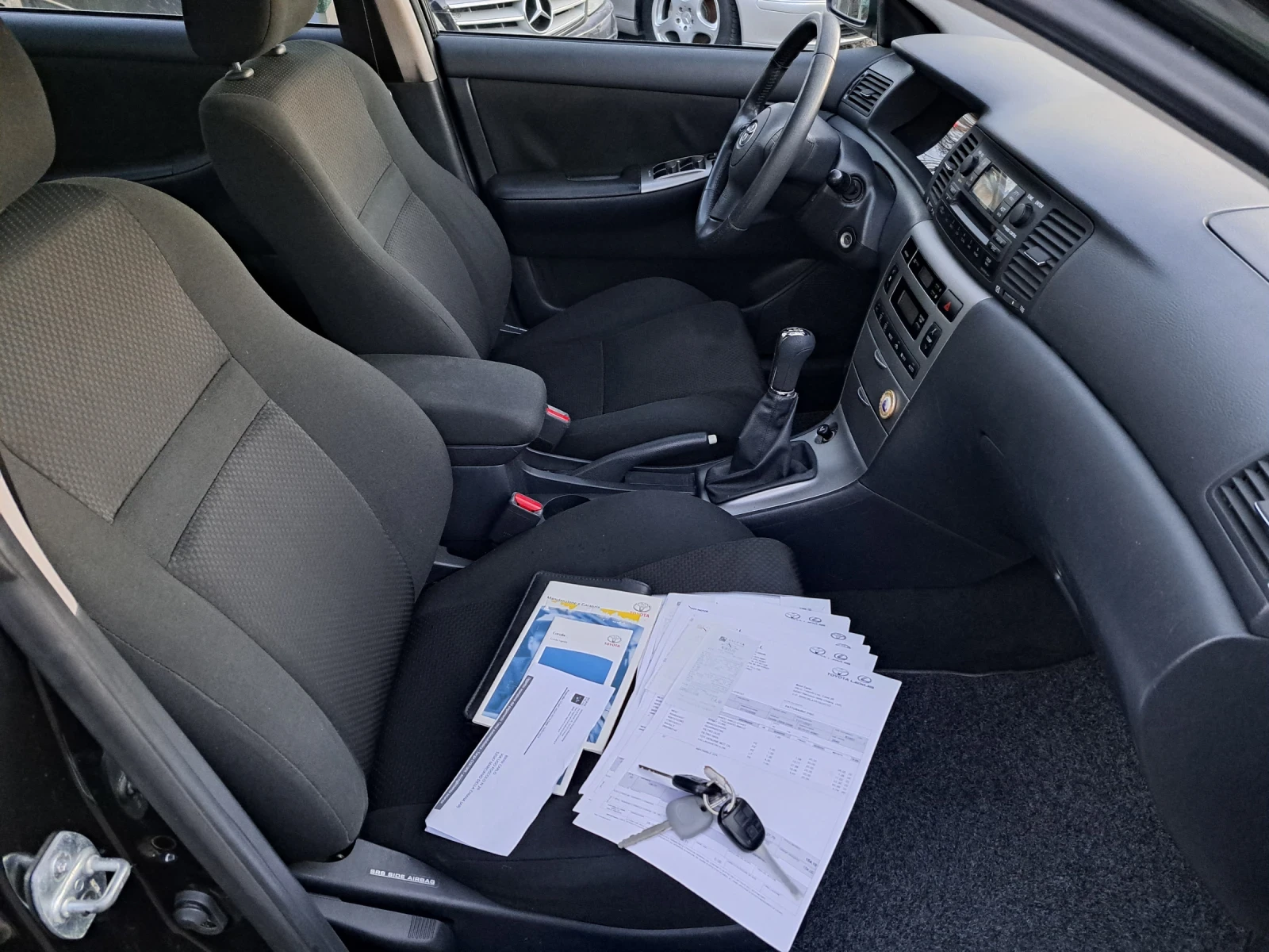 Toyota Corolla 1.6 VVT-I EDITION .110p.s.152х.км!, снимка 12 - Автомобили и джипове - 52862935