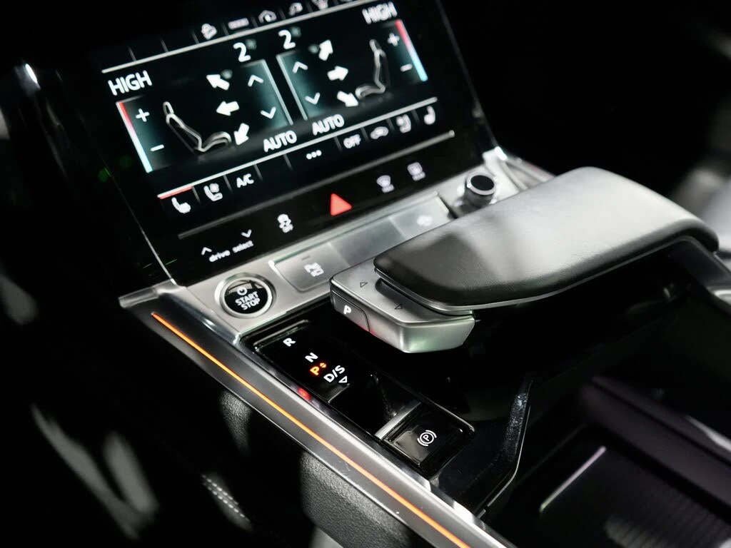 Audi E-Tron * Technik* Quattro* Sportback* ����������(���� ��  | Mobile.bg � ����������� 12