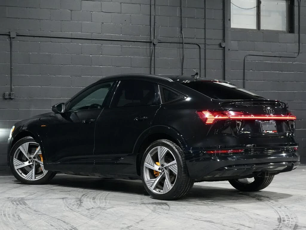 Audi E-Tron * Technik* Quattro* Sportback* Автокредит(Цена до  - изображение 4